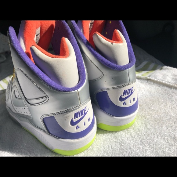 NIKE AIR FLIGHT LITE HIGH 'WHITE MEN CAN'T JUMP - Picture 3 of 5